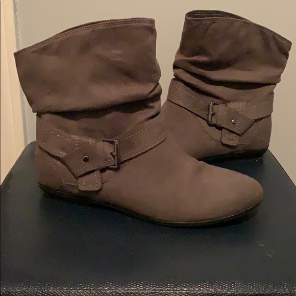 LOWER EAST SIDE Shoes - Lower East Side Grey Ankle Boots